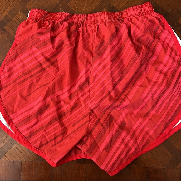 Nike Dry Fit Ole Miss Shorts - Picture 4 of 5